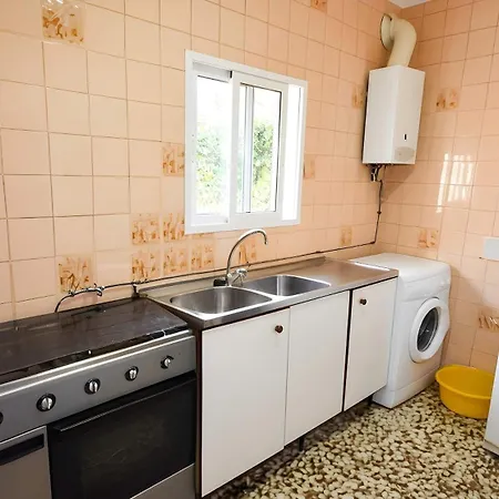Apartment Cerca Del Mar 5 Personas No Aceptamios Grupos De Jovenes Lugar Tranquilo